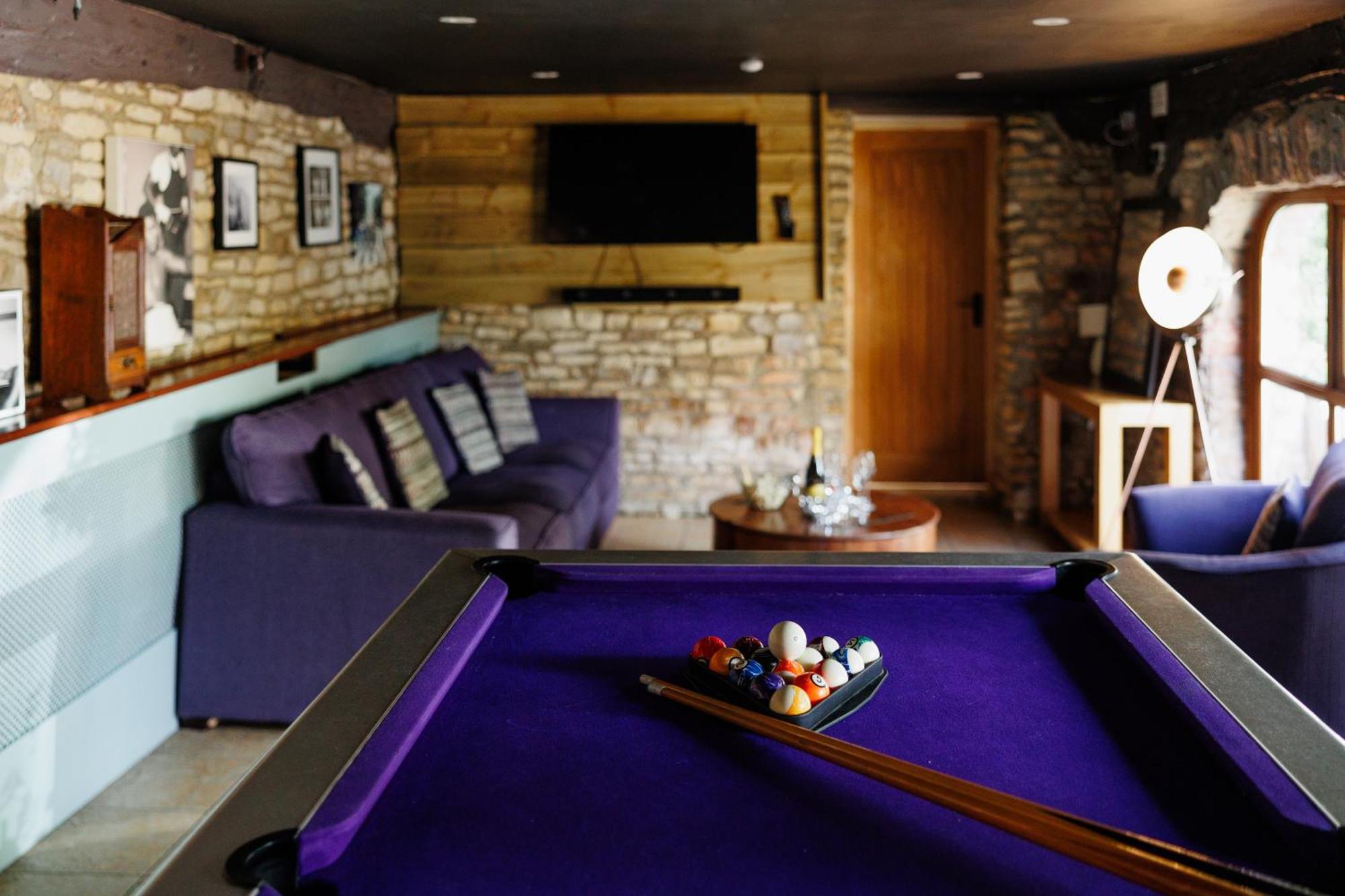 The West Barn Near Bath, Sleeps 24 And 2 Hot Tubs Vila Bristol Exterior foto