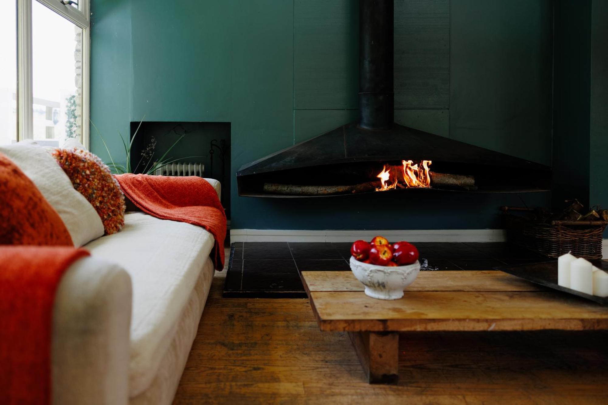 The West Barn Near Bath, Sleeps 24 And 2 Hot Tubs Vila Bristol Exterior foto